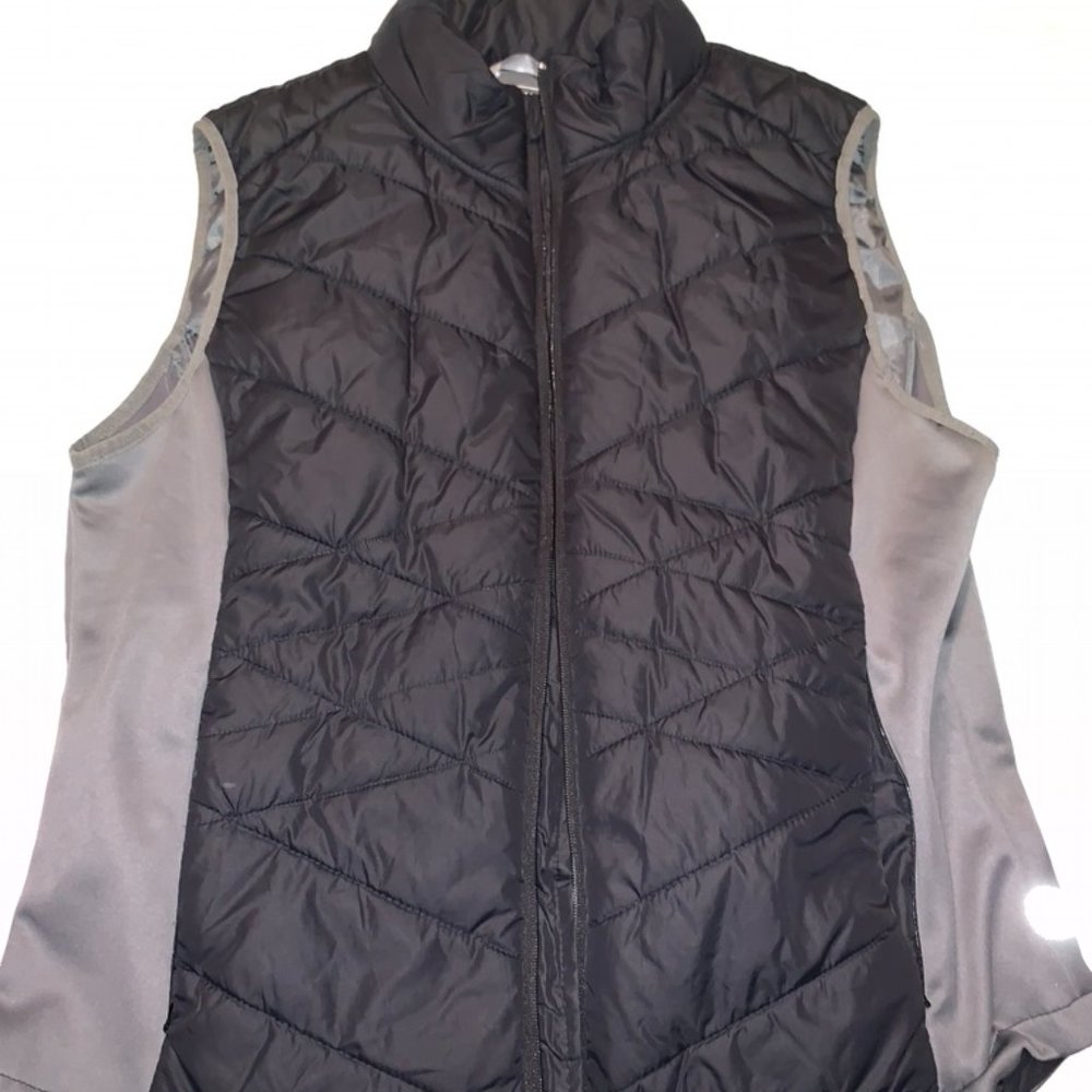 Magellan Outdoor Black and Gray Vest